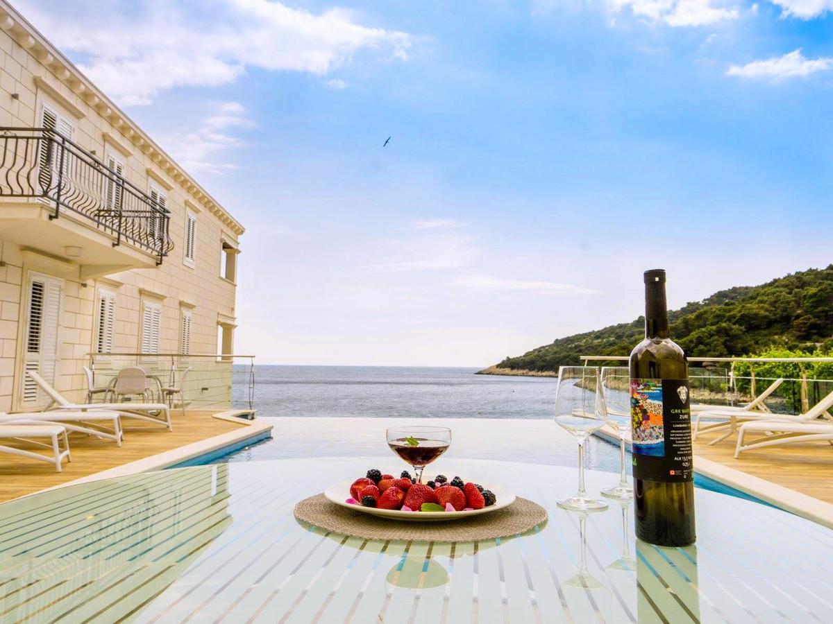 Pine Tree Boutique Apartments Saplunara Extérieur photo