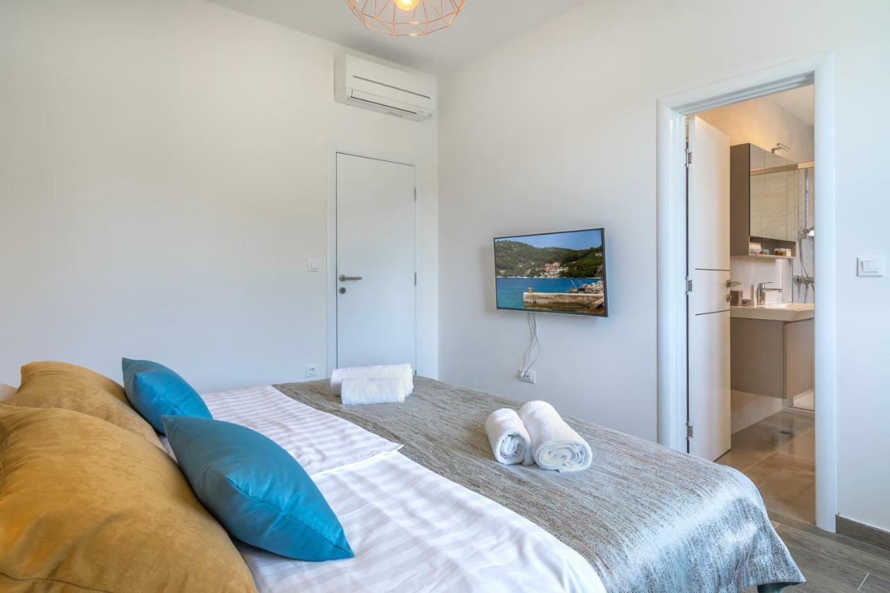 Pine Tree Boutique Apartments Saplunara Extérieur photo